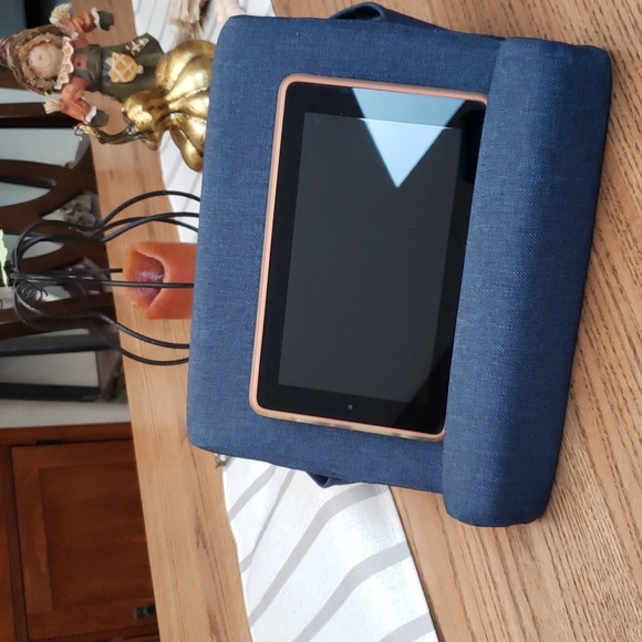 Tablet/ book stand. - Picture 6 of 10